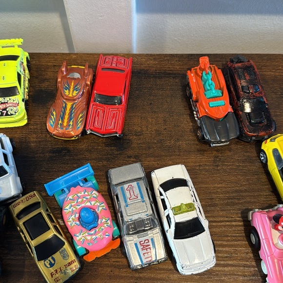 Lot of Hot Wheels matchbox and unbranded cars / lot of 25 - Picture 4 of 6